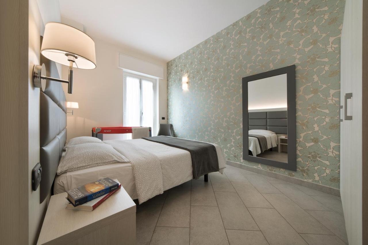 Hotel Residence Laigueglia Free Parking Buitenkant foto