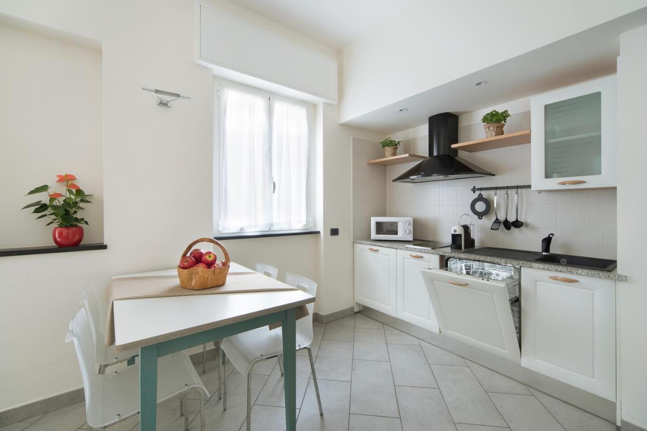 Hotel Residence Laigueglia Free Parking Buitenkant foto