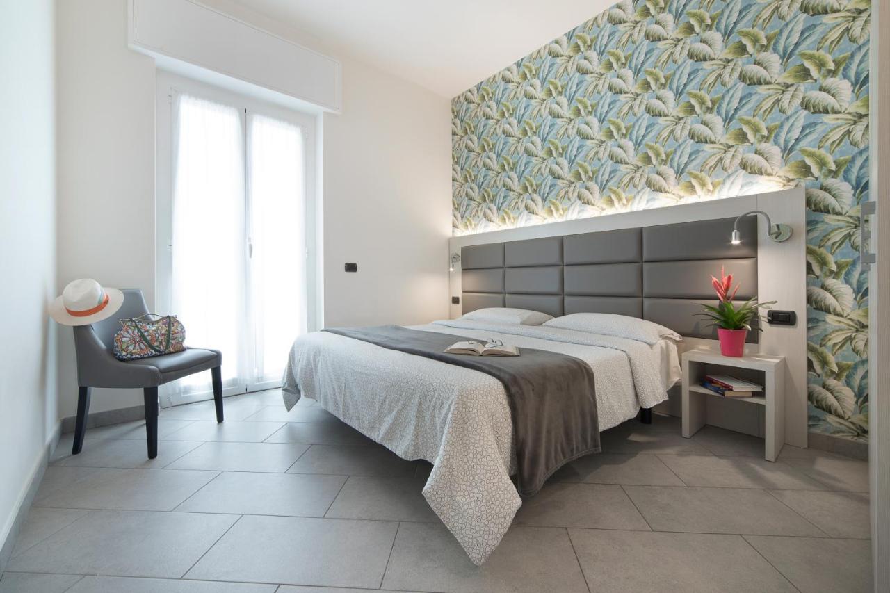 Hotel Residence Laigueglia Free Parking Buitenkant foto