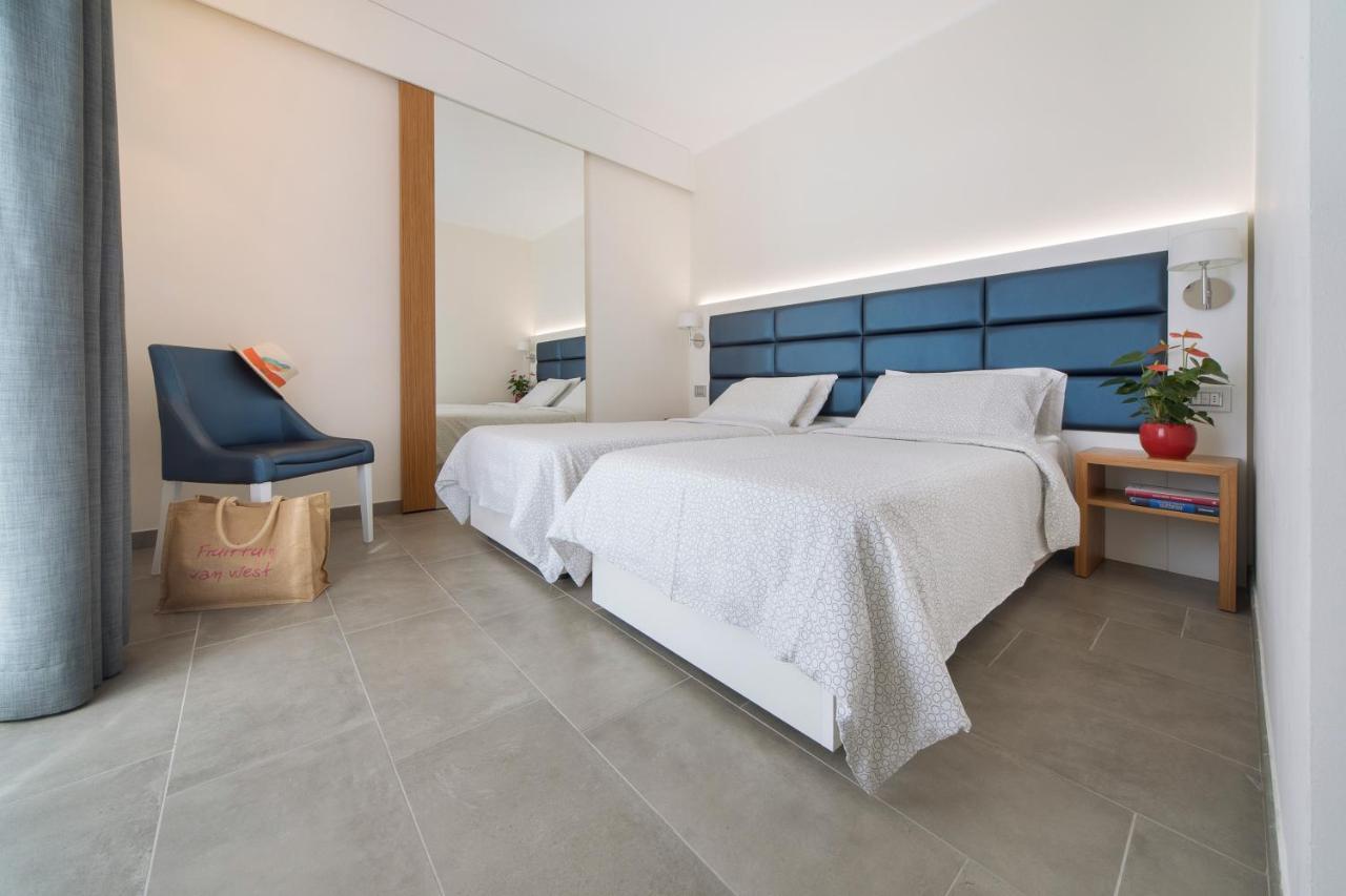 Hotel Residence Laigueglia Free Parking Buitenkant foto