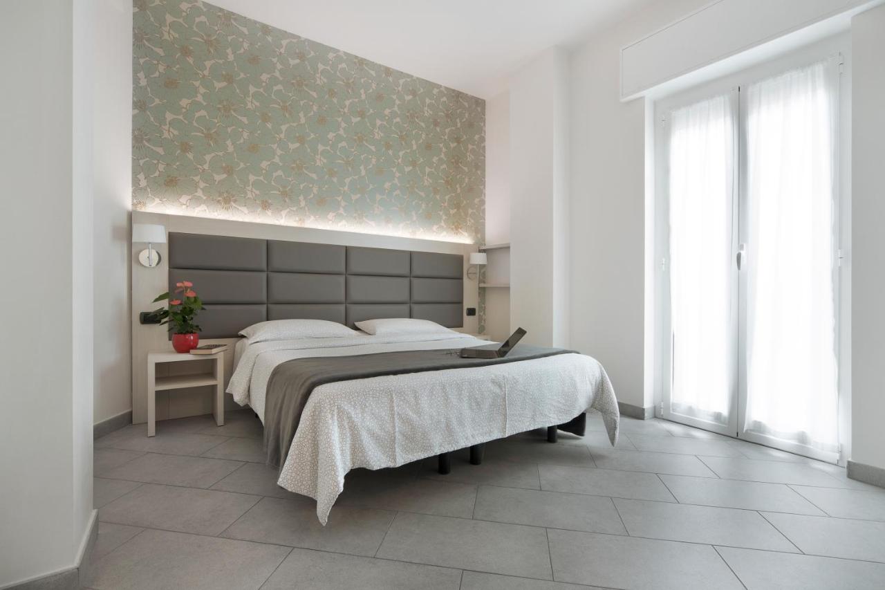 Hotel Residence Laigueglia Free Parking Buitenkant foto