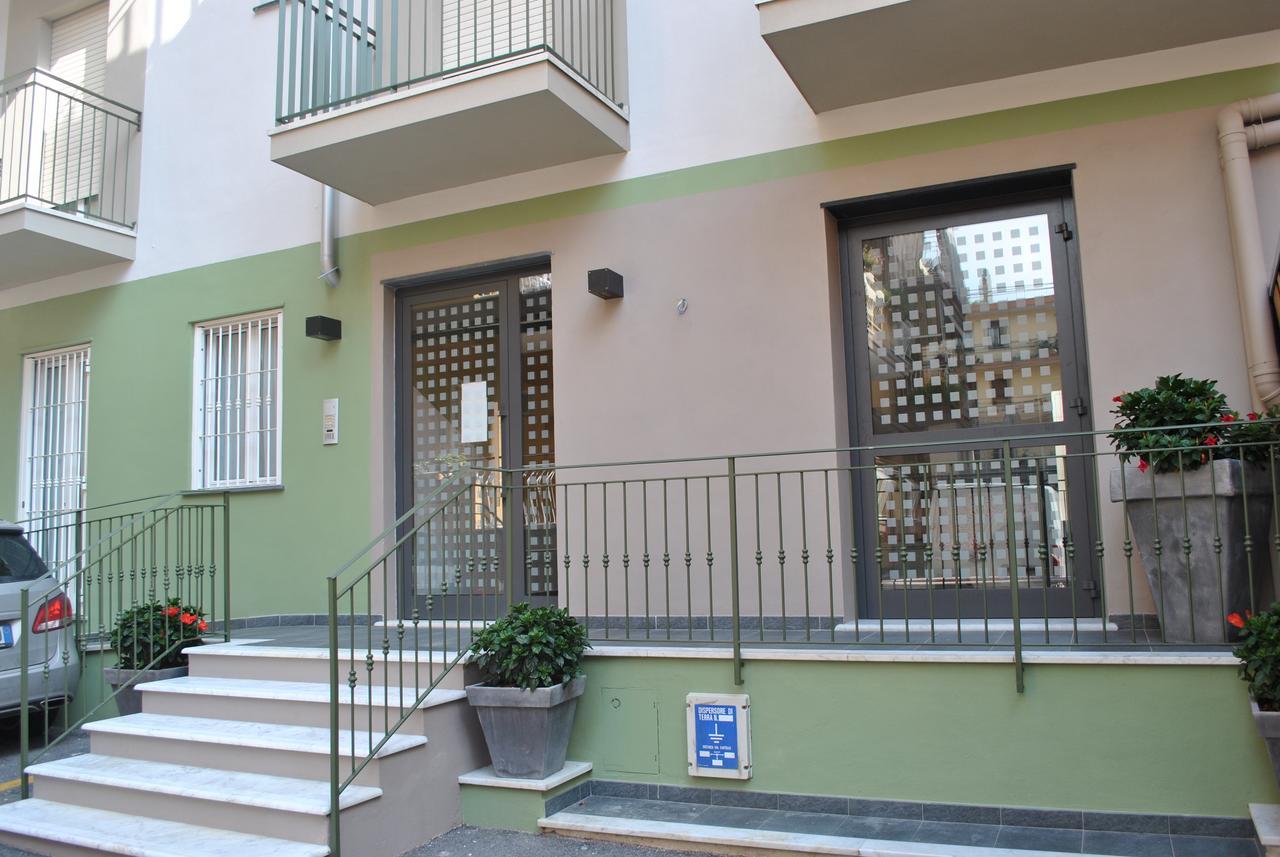 Hotel Residence Laigueglia Free Parking Buitenkant foto